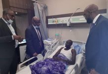 Wasiirka Warfaafinta XFS oo isbitaalka ku booqday dadkii ku dhaawacmay qaraxyaddii Zoobe ee loo qaaday dalka Imaaraadka