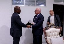 Wasiirka warfaafinta XFS oo xafiiskiisa ku qaabiley Wakiilka Hey’adda Horumarinta Barnaamijyada ee Qaramada Midoobay