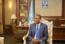 Ra’iisul wasaare Xamze oo xafiiskiisa ku qaabilay safiirka dowladda Qadar ee Soomaaliya