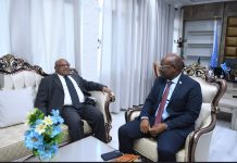 Wasiirka Warfaafinta XFS oo xafiiskiisa ku qaabilay Wakiilka Midowga Africa iyo Hawlgalka ATMIS ee Soomaaliya