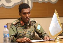 Taliyaha Ciidanka Xoogga Dalka Soomaaliya oo Muqdisho kulan gaar ah kula yeeshay dhiggiisa dalka Kenya