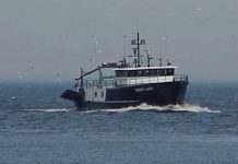 Ciidamada Badda Maraykanka oo Gacanta ku dhigay Dooni sidday Hub