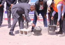 Wasiirka Xanaanada Xoollaha XFS oo amray dadka deggan xarumaha wasaaradda in ay baneeyaan