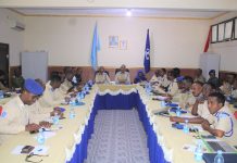 Taliyaha Ciidanka Booliska Soomaaliyeed oo la kulamay Hoggaamada iyo Fadhiyada Madaxa-banaan ee Ciidanka.
