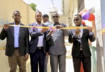 Guddoomiyaha Gobolka Banaadir oo xarigga ka jaray xafiiska waaxda Dad-dhigista ee degmooyinka qeybta galbeed ee gobolka Banaadir