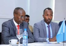 Guddoomiyaha gobolka Banaadir oo kulan la qaatay safiirka midowga yurub u fadhiya Soomaliya