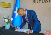 Wasiirka Difaaca XFS oo maanta saxiixay buugga tacsida ee loo furay dadkii ku dhintay dhul gariirkii ka dhacay Turkiga