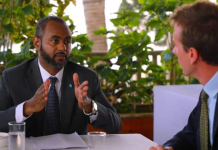 Wasiirka Gaashaandhigga Soomaaliya oo la kulmay Safiir ku-xigeenka UK ee Soomaaliya