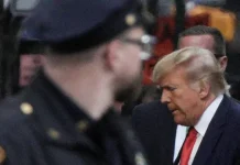 Trump oo maanta hortagaya Maxkamad