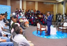 Falcelinta madashii furnayd ee uu Madaxweyne Xasan Sheekh uga jawaabay su’aalaha Shacabka