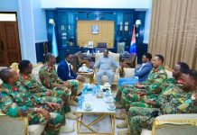 Guddoomiyaha Gobolka Banaadir oo kulan la qaatay saraakiisha ciidanka xasilinta Caasimadda