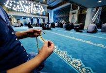 MUSLIMKU: WAA MIDKA DADKU KA NABAD GALAAN