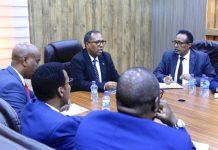 Wasiirka maaliyadda Soomaaliya oo shir muhiim ah la yeeshay madaxda Bangiyada ka hawlgala dalka