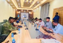 Duqa Muqdisho oo shir guddoomiyay kulan looga hadlayay amniga