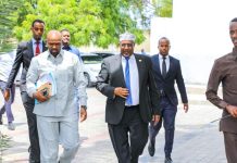 Guddoomiye Sheekh Aadan Madoobe oo maanta kormeeray Xafiisyada guddiyada Golaha shacabka