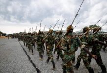 Wasiirka Gaashaandhigga XFS oo Uganda Tababar ugu soo xiray cutubyo ka tirsan Xoogga Dalka