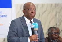 Wasiirka warfaafinta oo Muqdisho tababar uga furay 30-gabdhood oo wariyaal ah