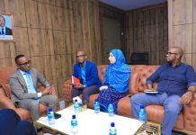 Guddoomiyaha hay’adda maareynta musiiboyinka oo qaabilay wafdi sare oo ka socda Save the childeren