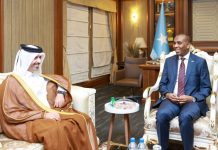 Ra’iisul Wasaare Xamsa Cabdi Barre oo xafiiskiisa ku qaabilay danjiraha dowladda Qatar