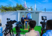 Guddoomiyaha hey’adda Maareynta Musiiboyinka oo kulan la yeeshay Danjiraha Dowladda ee Soomaaliya