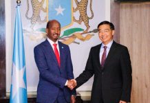 Wasiirka Kalluumeysiga iyo Dhaqaalaha Buluugga XFS oo kulan la qaatay danjiraha dowladda China ee Soomaaliya