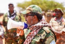 Madaxweyne Xasan Sheekh oo kormeeray ciidanka dagaalka kula jira Khawaarijta ee ku sugan Maxaas
