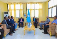 Guddoomiyaha Gobolka Banaadir oo booqasho ku tagay Xarunta Hay’adda Maaraynta Musiibooyinka
