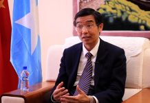 Safiirka Shiinaha oo booqday Isbitalka madaxtooyada Qaranka