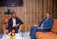 Guddoomiyaha hay’adda maaraynta musiibooyinka oo qaabilay madaxa WFP ee Soomaaliya