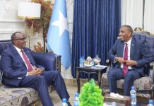 Ra’iisul Wasaare Xamsa oo Wasiirka Difaaca Kenya kala hadlay Xoojinta Amniga labada dal