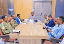 Duqa Muqdisho oo kulan loogu hadlayay amniga Caasimadda la yeeshay Saraakiisha amniga