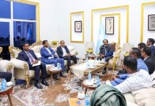 Madaxweyne Xasan Sheekh oo Bulshada Rayidka ka dhegaystay tallooyin ku aaddan hiigsiyada Qaran