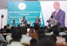 Ra’iisul Wasaare Xamsa oo uga jawaabay bulshada Kismaayo su’aalo la xiriira qorsheyaasha dowladda