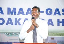 Madaxweynaha Galmudug oo daah-furay mashruuca dhismaha dekadda Hoyo