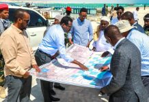 Madaxweynaha Galmudug oo booqday halka loo asteeyay dhismaha dekadda Hobyo