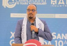 Wasiirka Howlaha Guud ee XFS oo faray Shirkadaha ka shaqeeya dhismaha inay kor u qaadaan tayada