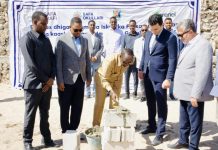 Duqa Muqdisho oo sheegay in barashada farsama gacanta ay ka mid tahay wax yaabaha uu dal ku horumaro