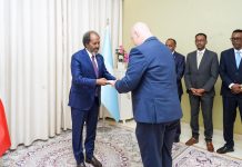 MADAXWEYNE XASAN SHEEKH OO WARQADAHA AQOONSIGA KA GUDDOOMEY DANJIREYAASHA DALALKA HINDIYA, CZECH, JAPAN IYO JAAMACADDA CARABTA