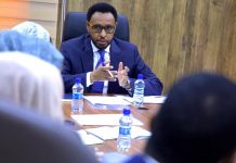 Wasiirka maaliyadda oo guddoomiyey kulanka guddiga maamul-wanaaga maaliyadda