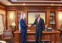 Ra’iisul Wasaare Xamsa oo qaabbilay danjiraha dowladda Ingiriiska u fadhiya Soomaaliya