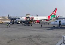 Duulimaad ganacsi ee Kenya Airways oo ka soo deggay garoonka diyaaradaha Aadan Cabdulle