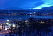 SHEEKO: HOTEL ADEEGIISA BILAA LACAG UGU DHIGAY DADKA BUUR BUURAN