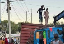 Ciidanka Taraafikada oo hawlan gurmadka shil gaari oo Muqdisho ka dhacay