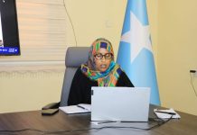 Guddoomiyaha Hay’adda Qaxootiga iyo Barakacayaasha Qaranka iyo kuwa dowlad gobaleedyada oo shiryeeshay