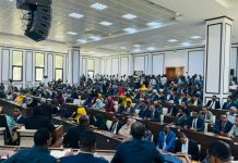Baarlamaanka oo Cod aqlabiyad ah ku ansixiyey dhamaystirka Dastuurka