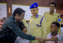 Wasiirka Amniga & Taliye Sulub oo maanta la Ciiday Caruurta Agoonta Boliiska Soomaaliyeed