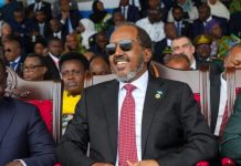 Madaxweynaha JFS oo booqasho rasmi ah ku jooga Tanzania ayaa ka qeyb galay munaasabada maalinta midnimada dalkaasi