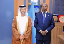 Duqa Muqdisho oo qaabbilay danjiraha Emaaraatka ee Soomaaliya