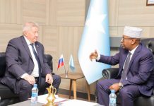 Wasiirka arrimaha dibadda oo qaabilay safiirka Ruushka