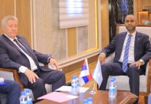 Wasiirka gaashaandhigga oo wasaaradda ku qaabilay safiirka Ruushka